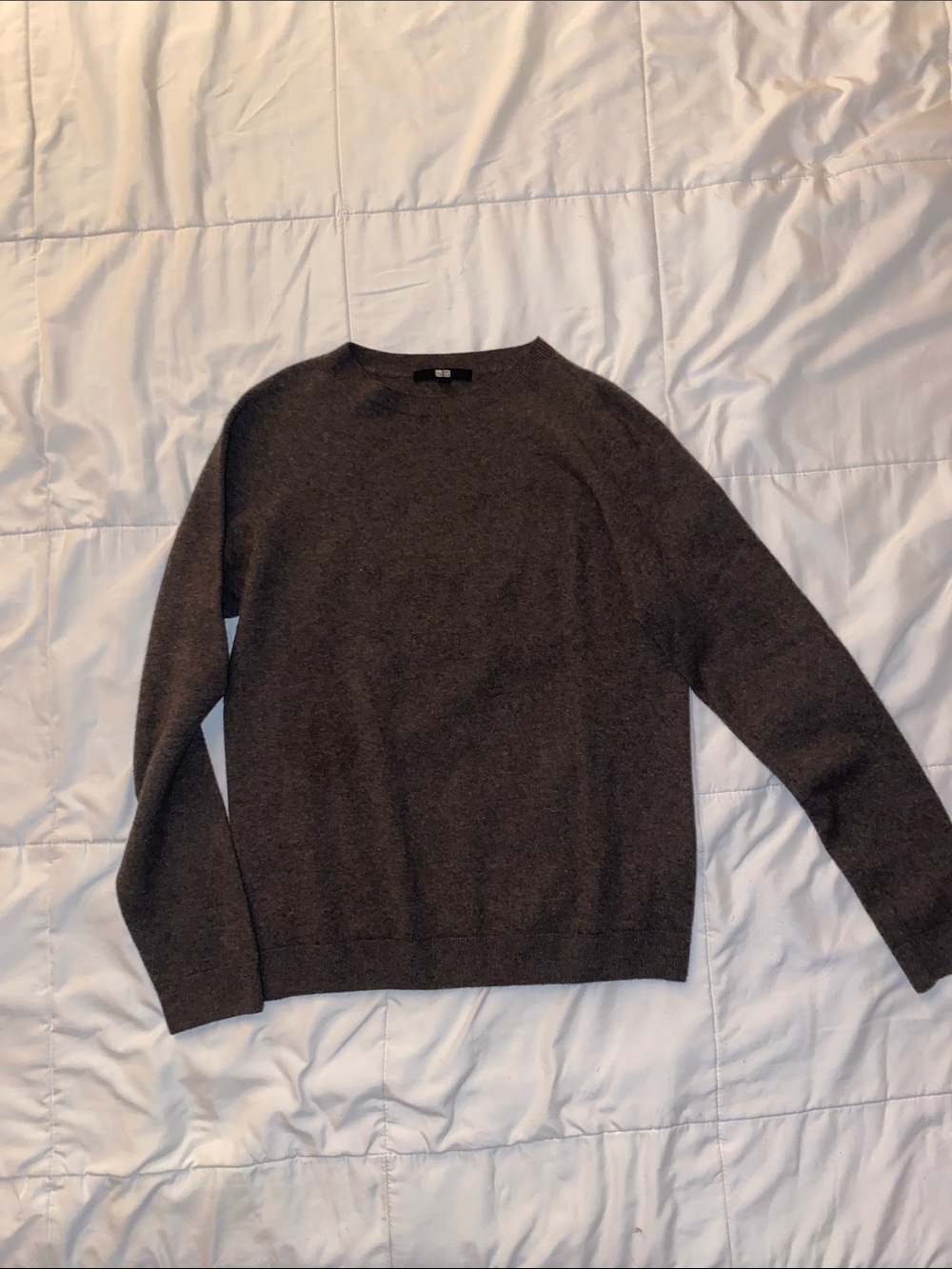 Uniqlo Women's Long Sleeve Cashmere Long Sleeve in Dark Brown